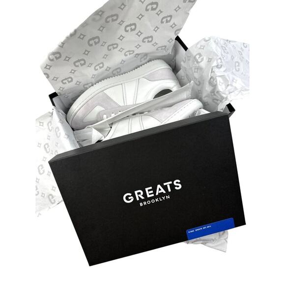 Greats - The GAT Low Sneaker in Blanco White & Gray